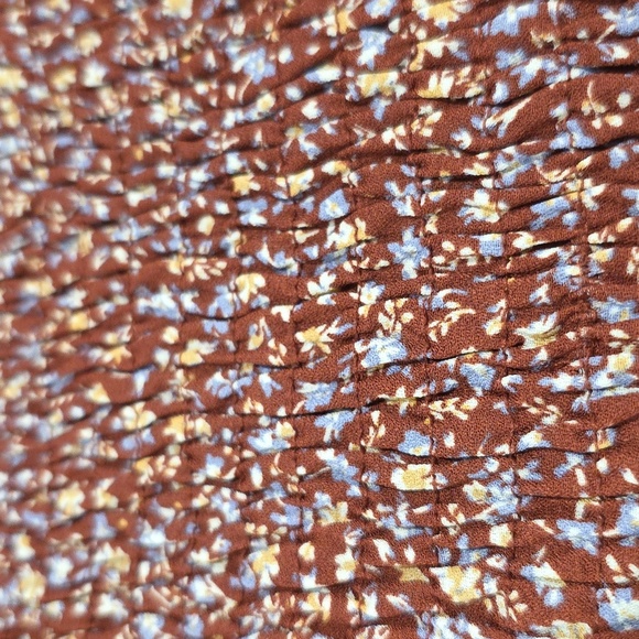 Paper Crane  Floral Blouse. Size L - Picture 2 of 4